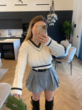Maglione bianco e nero con strass