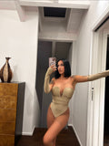 Body gold con scollo a V e manicotti