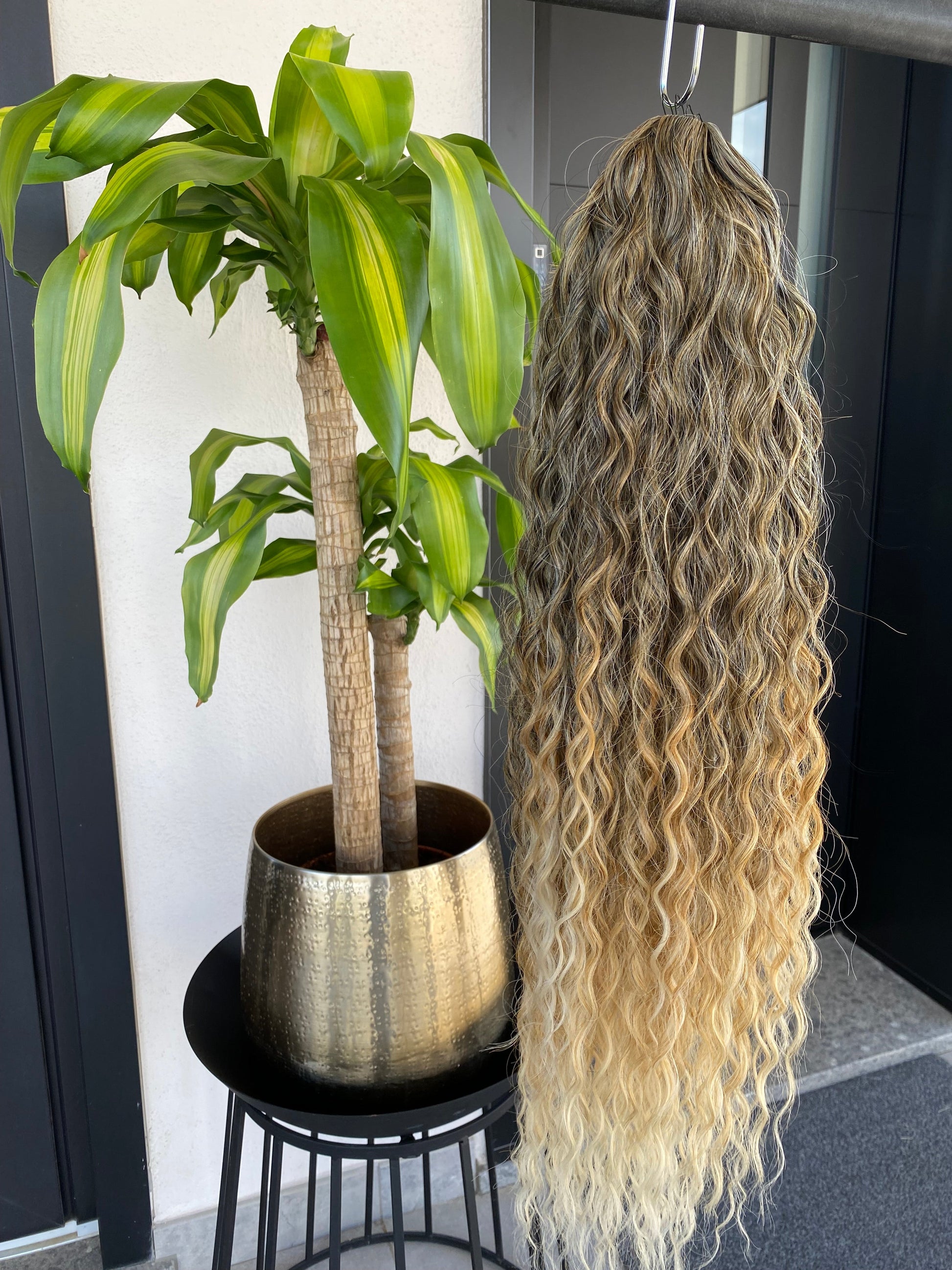 Coda effetto bagnato super riccio con Coulisse Biondo Degradè