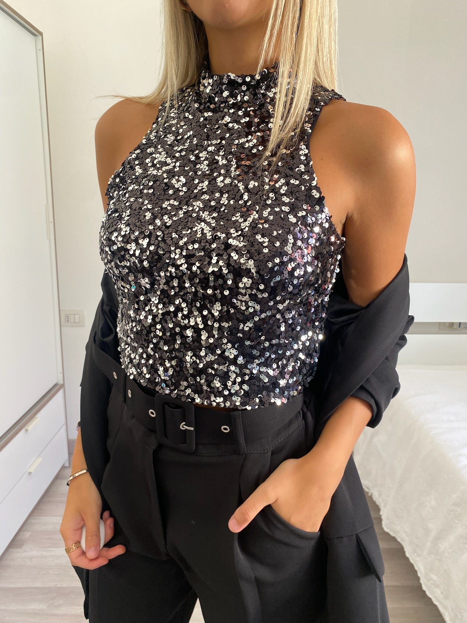 Top con paillettes nero silver