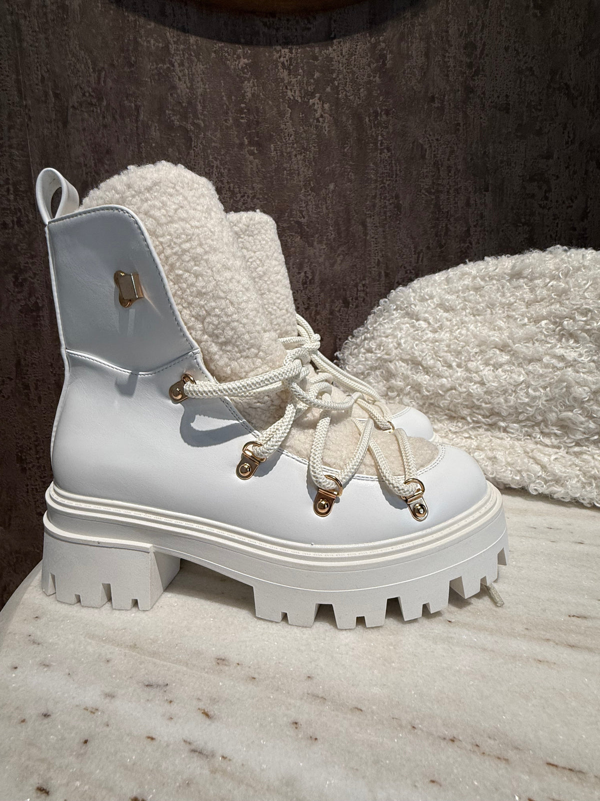 Anfibi con pelliccia interna – Bianco & Nero