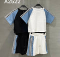 Completo sportivo maglia e short con dettaglio denim