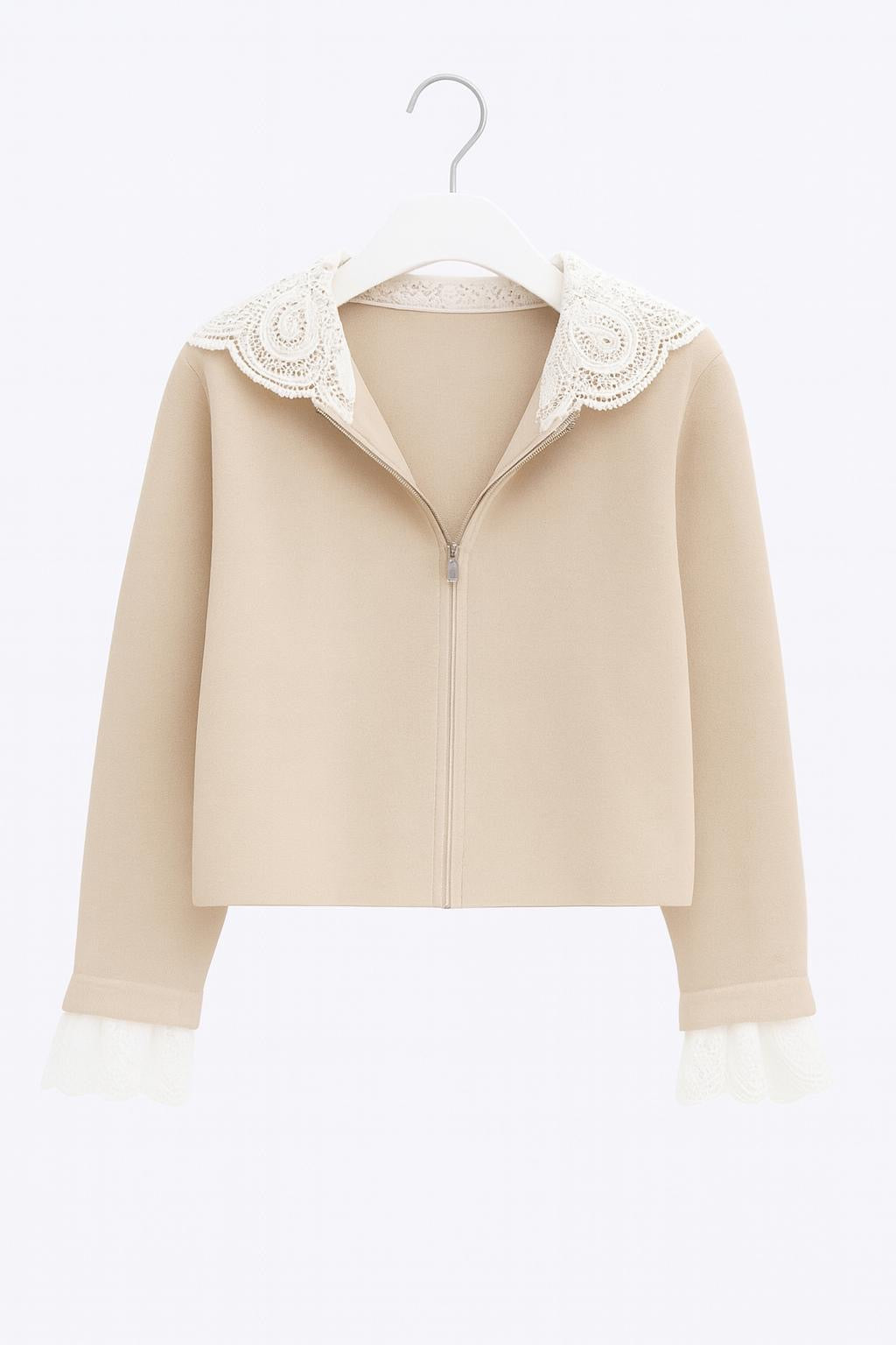 Felpa con pizzo bianco