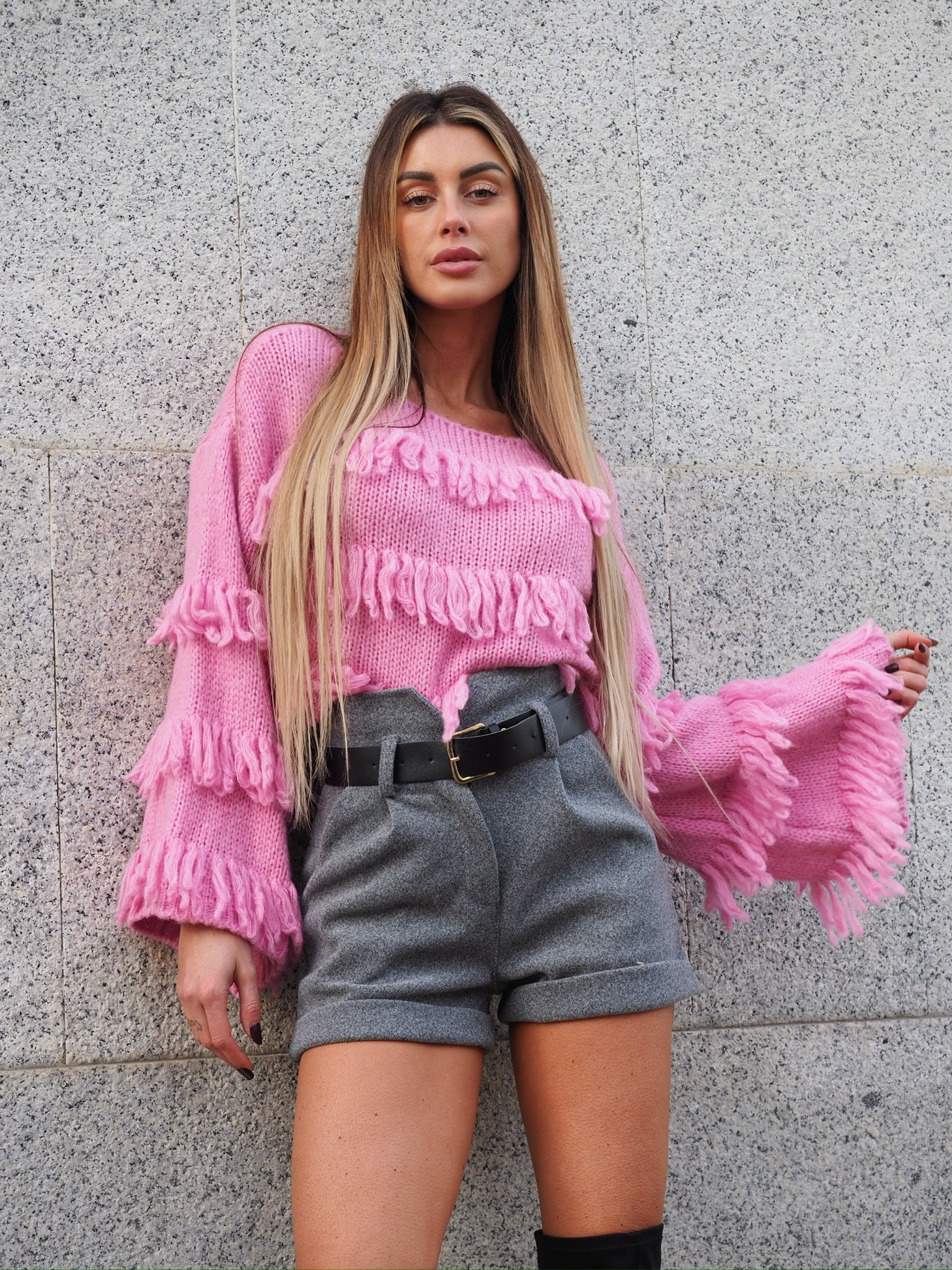 Maglione rosa barbie con frange