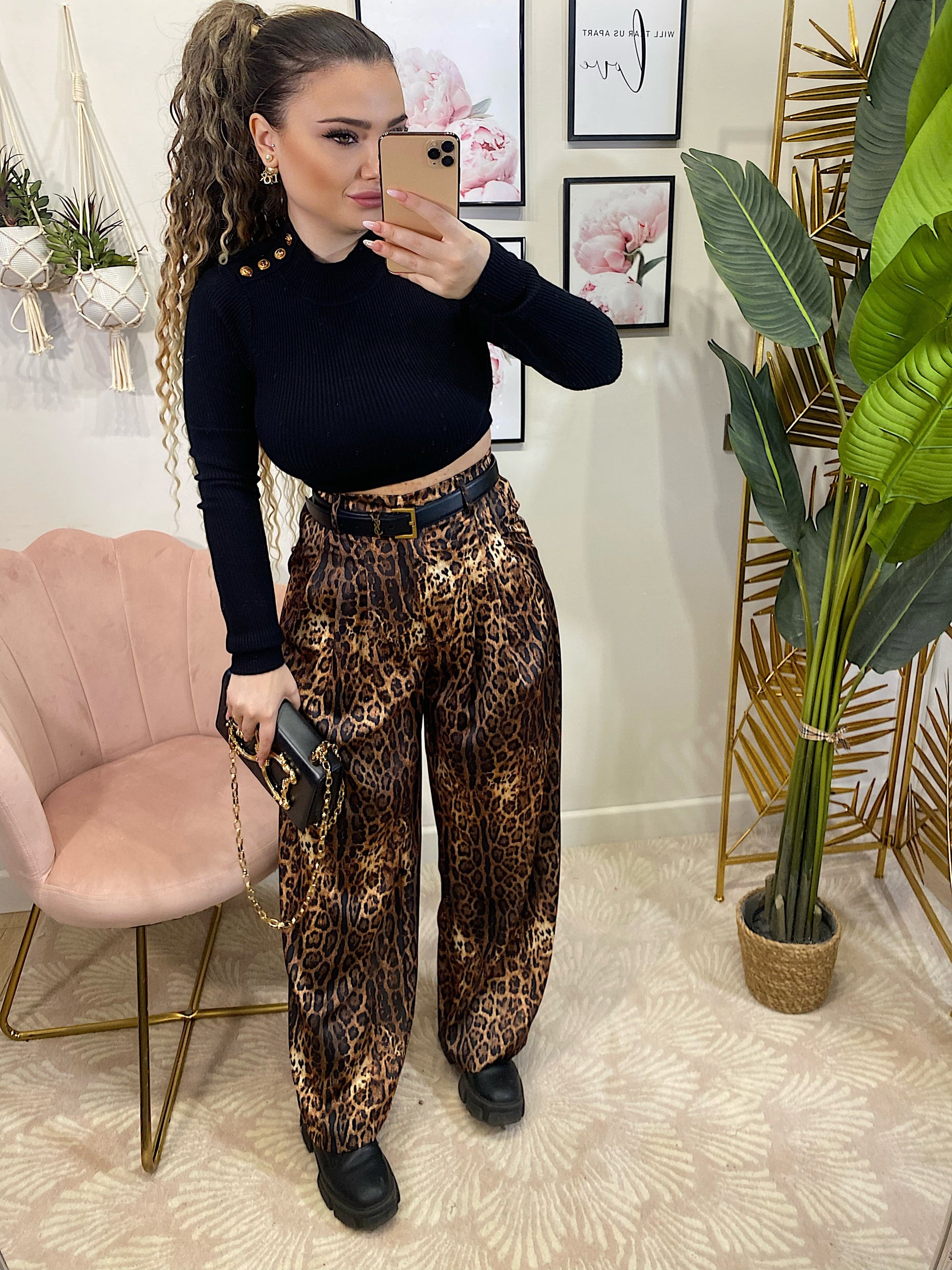 Pantalone in satin animalier