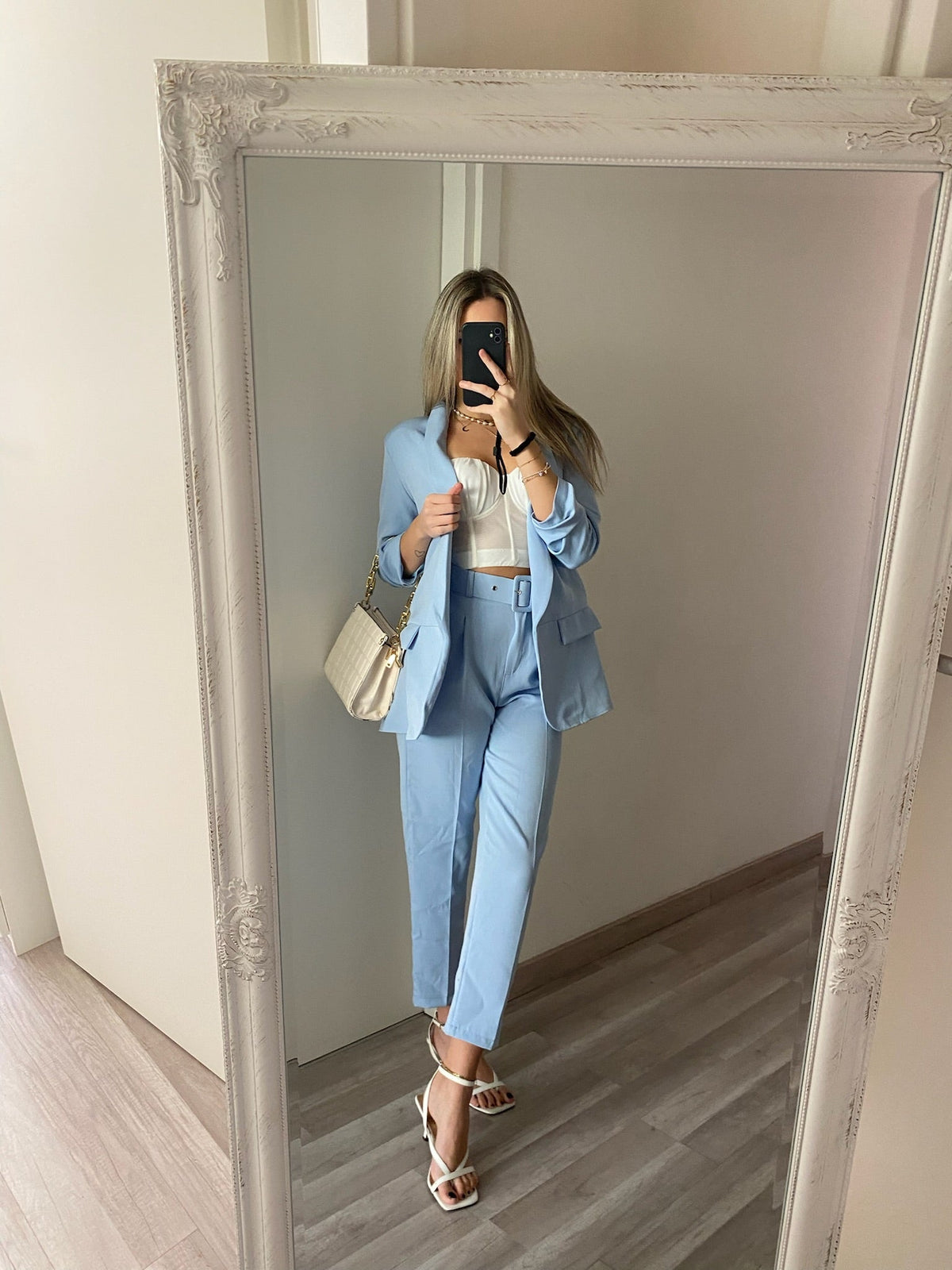 Completo giacca e pantalone carta da zucchero