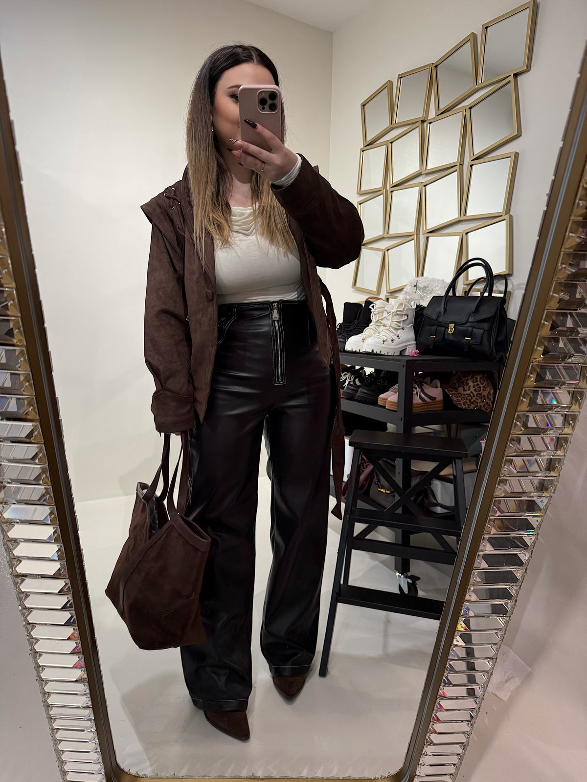 Pantalone in Ecopelle con Lacci Laterali