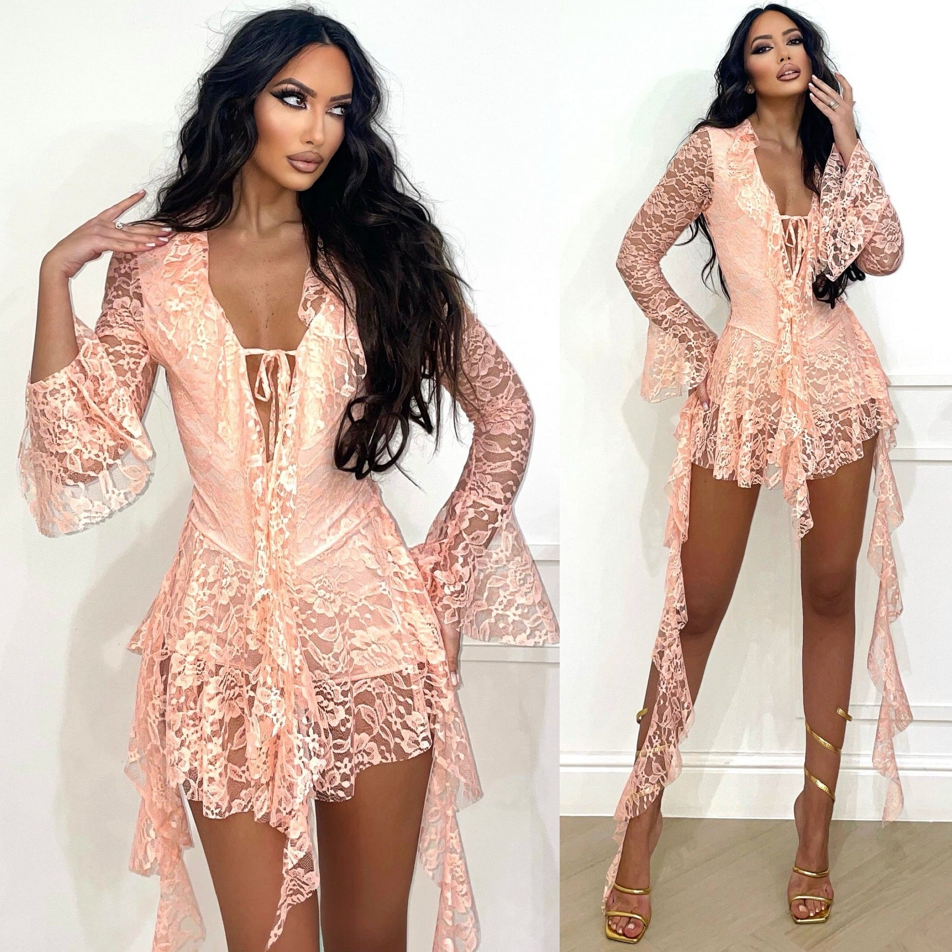 Abito in pizzo rosa con rouches