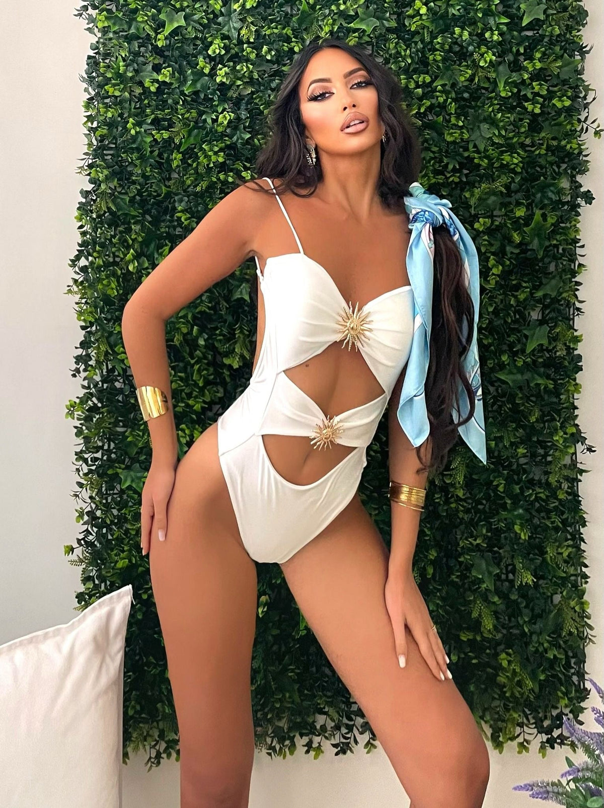 Costume intero con sole bianco