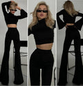 Due pezzi top e pantalone nero