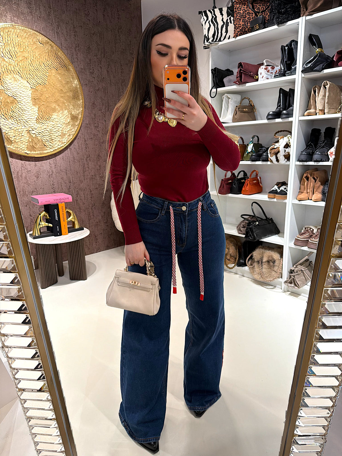 Jeans love con ricami