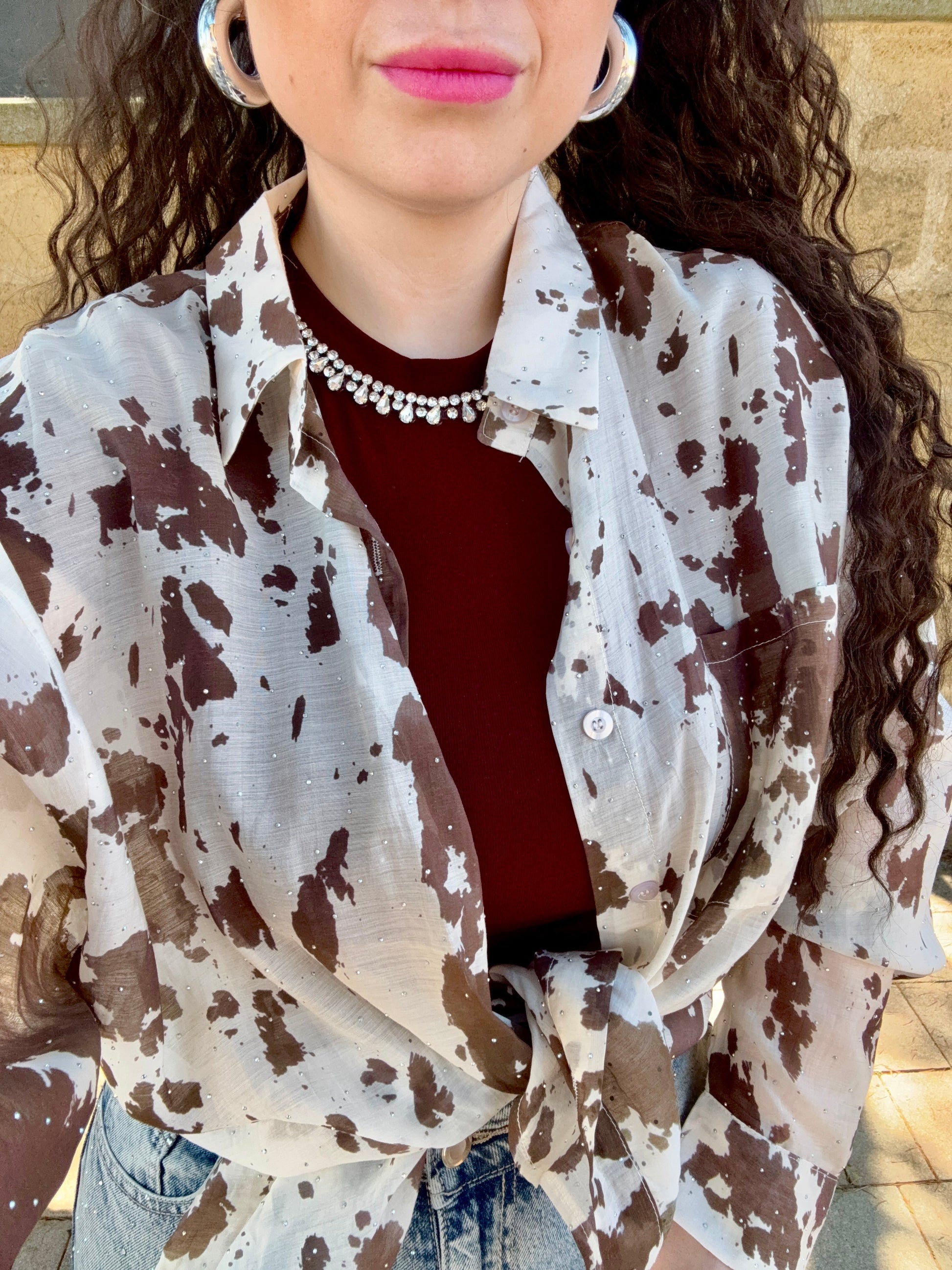 Camicia effetto mucca con strass