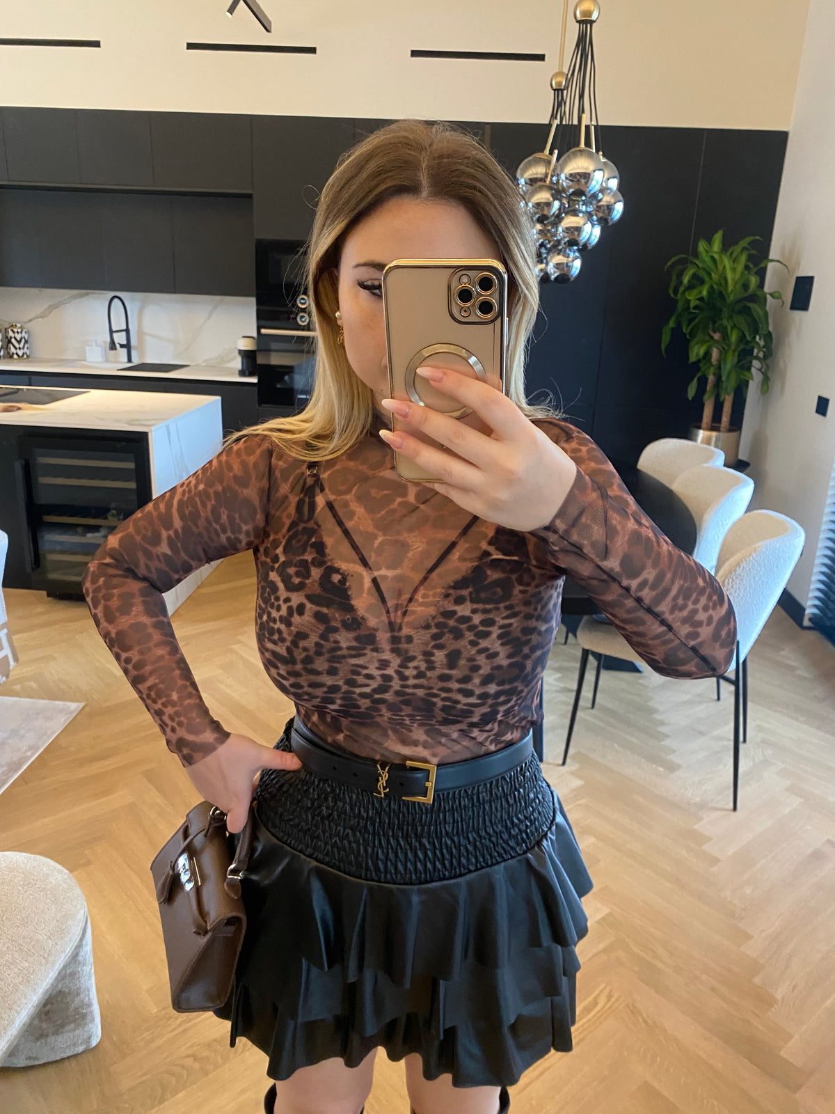 Blusa in velo animalier