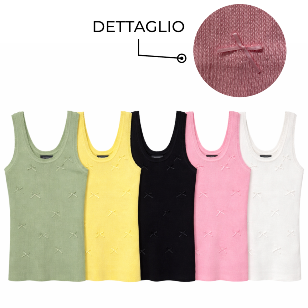 Top a costine con fiocchetti