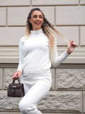 Completo basic maglia e pantalone bianco