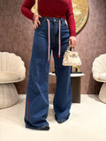 Jeans love con ricami