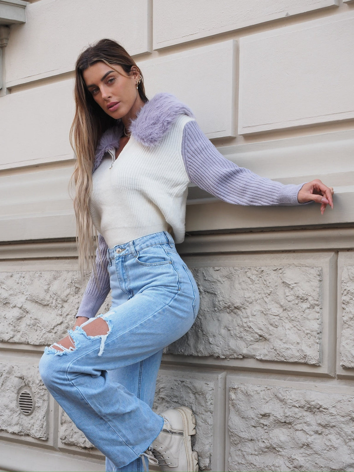 Maglione con zip e dettagli lilla