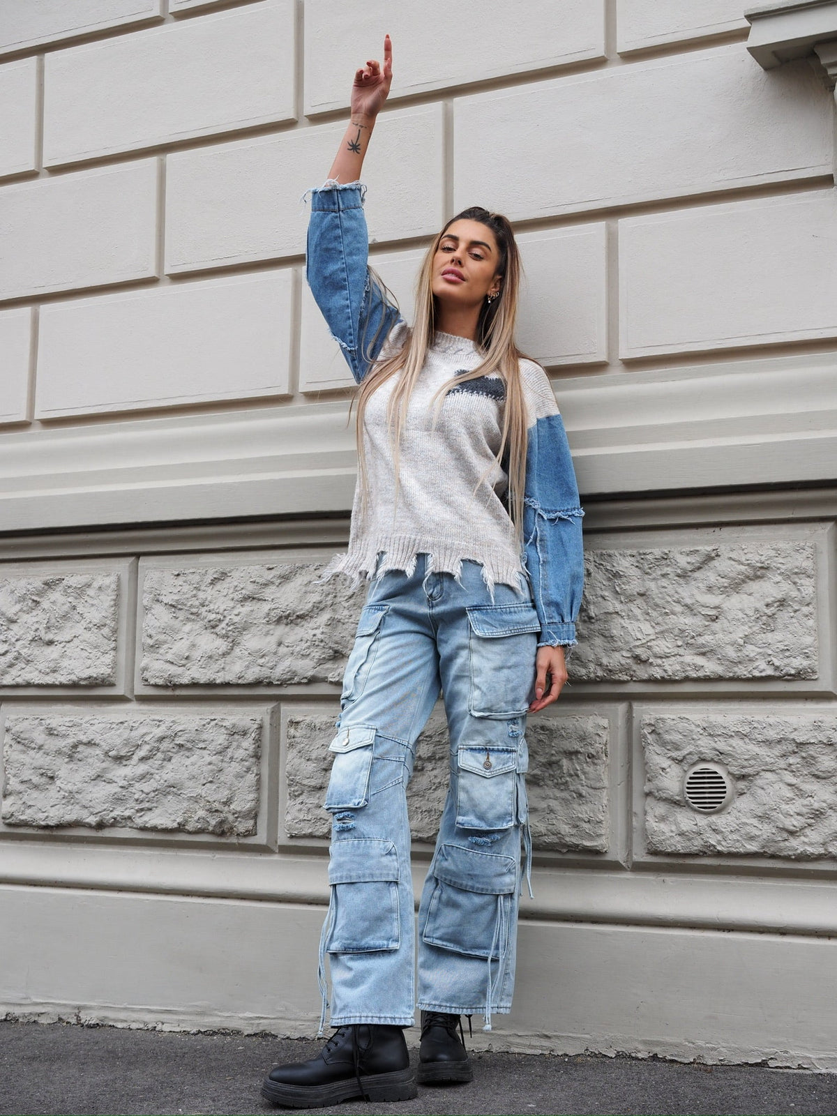 Maglione over con dettaglio in jeans