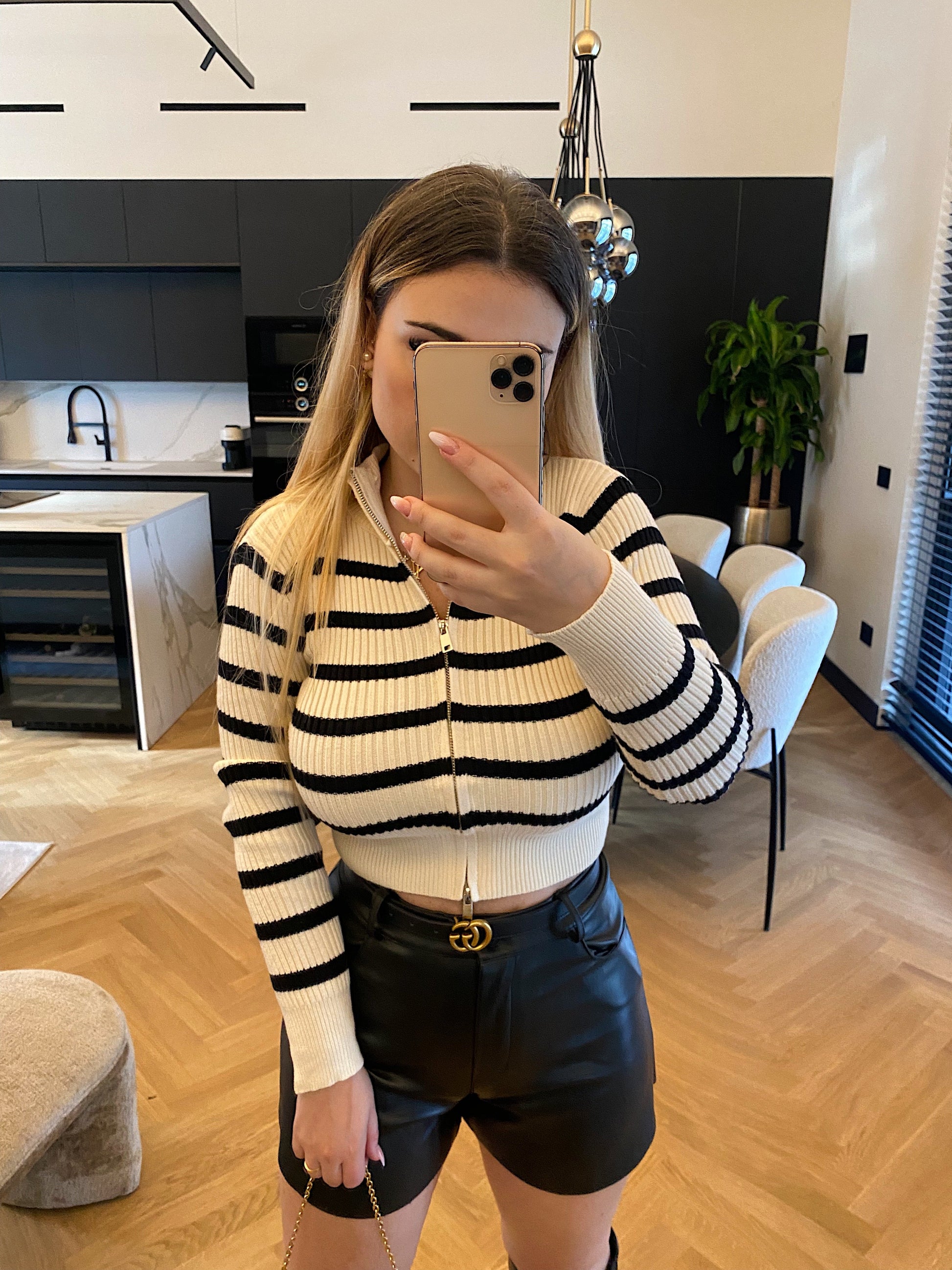 Maglione a righe con zip