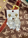 Orecchini conchiglia grappolo bianco