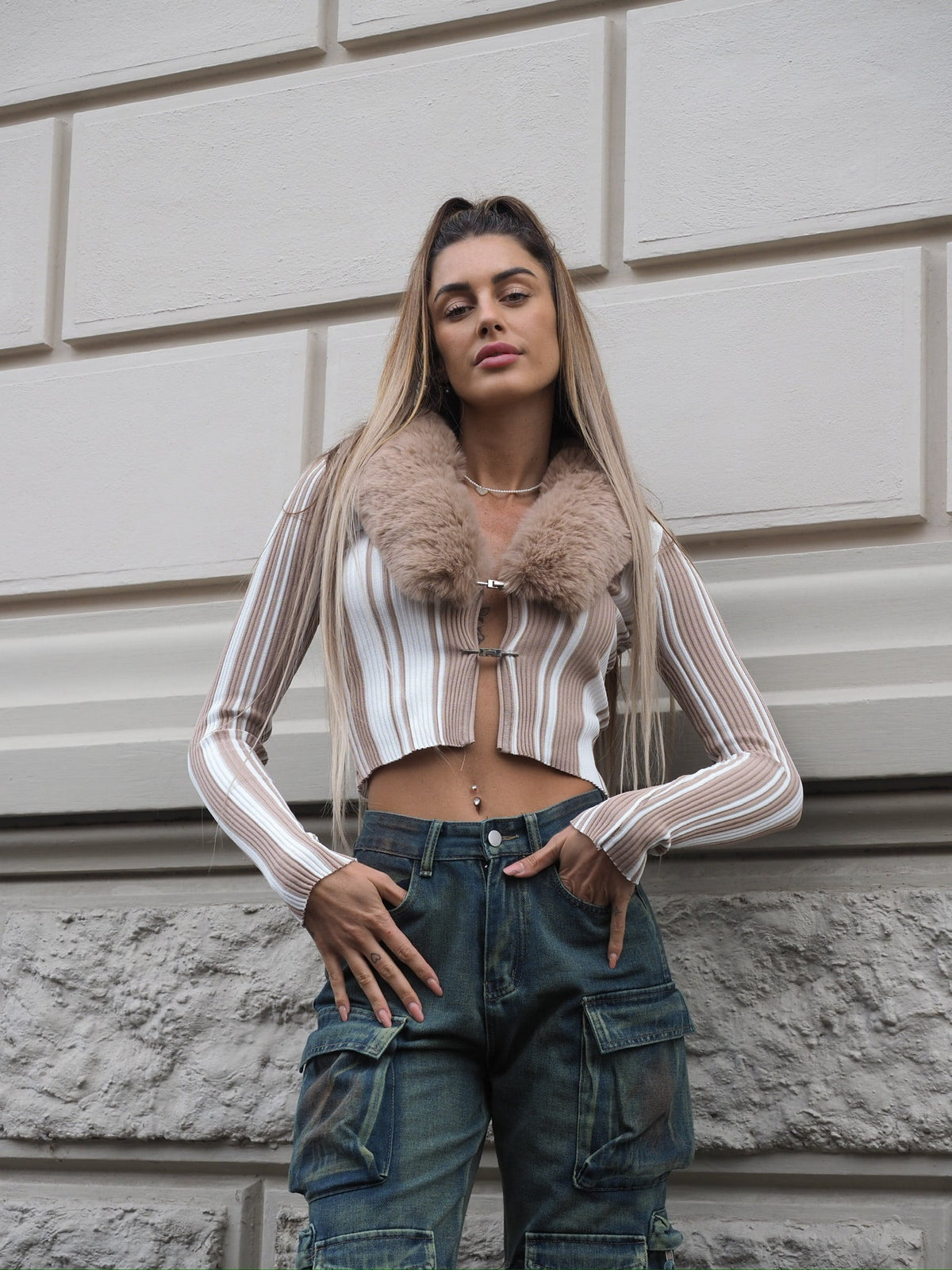 Maglione con pelliccia camel