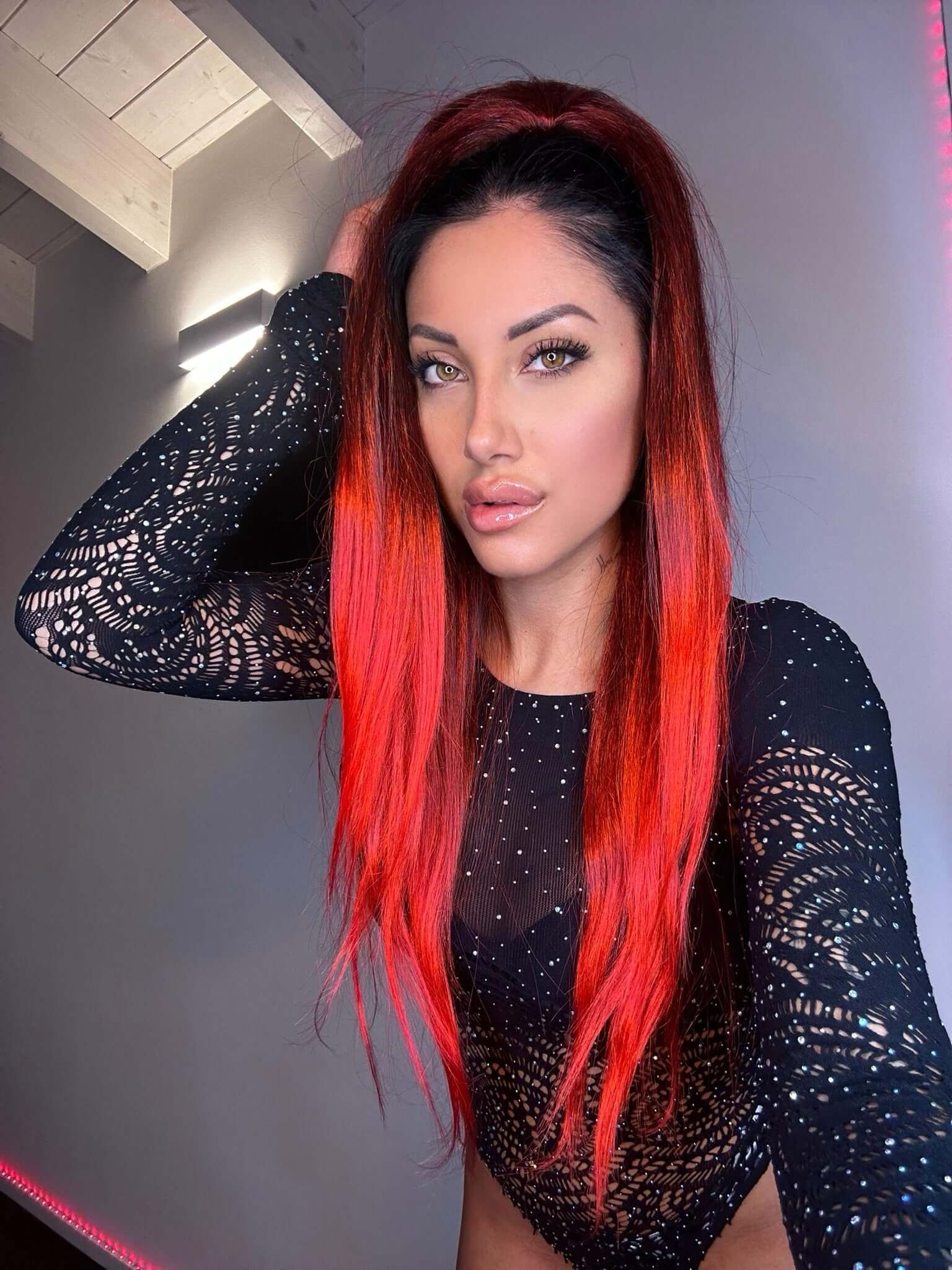 Coda liscia con Coulisse Rosso Degradè