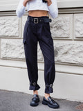 Pantalone nero con cinghie
