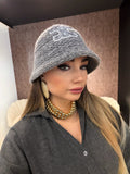 Cappelli sciarpe e guanti