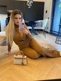 Completo basic maglia e pantalone Camel