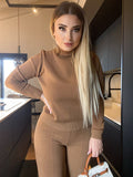 Completo basic maglia e pantalone Camel