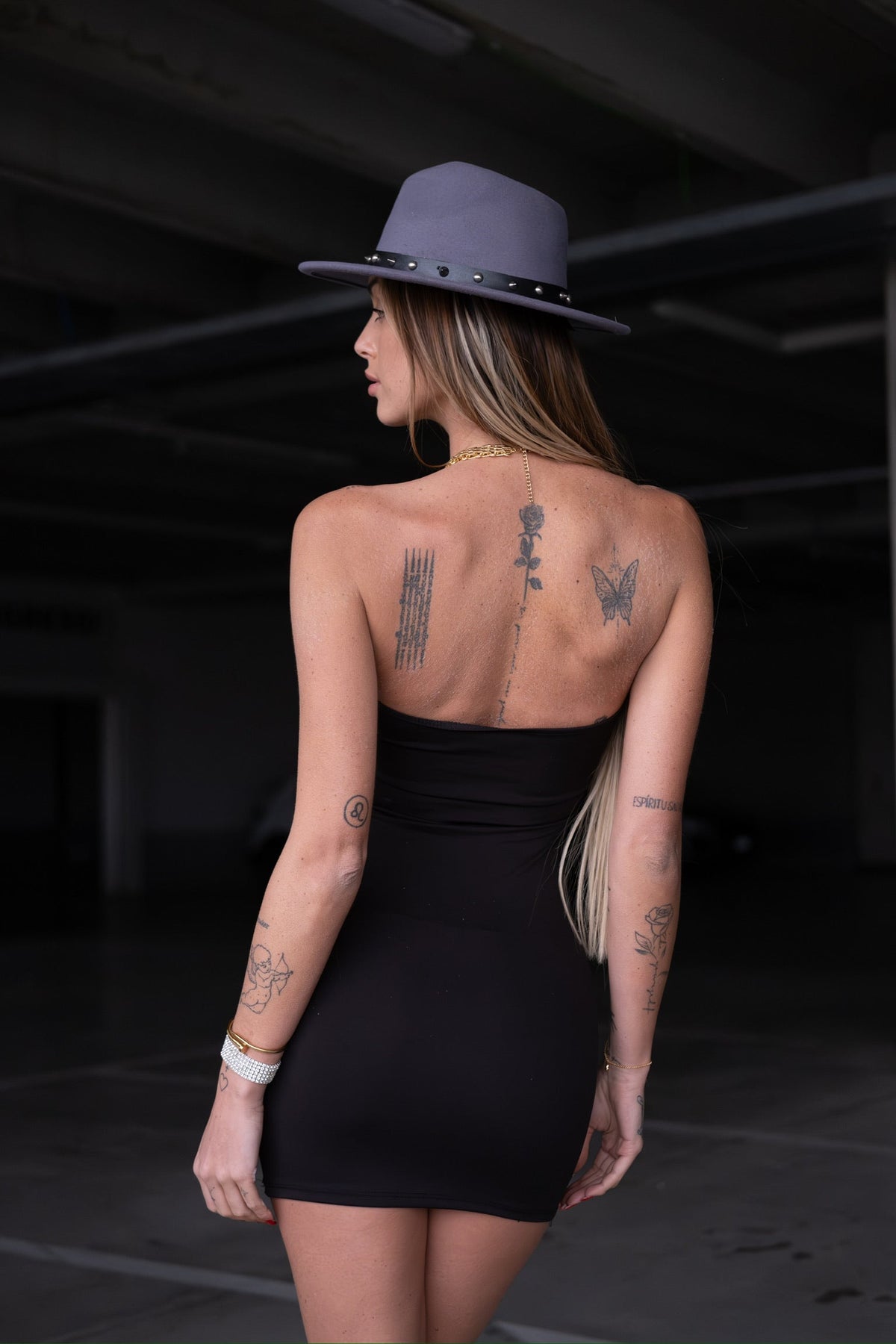 Abito nero bustier