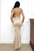 Abito con incrocio sulla schiena e gemma beige