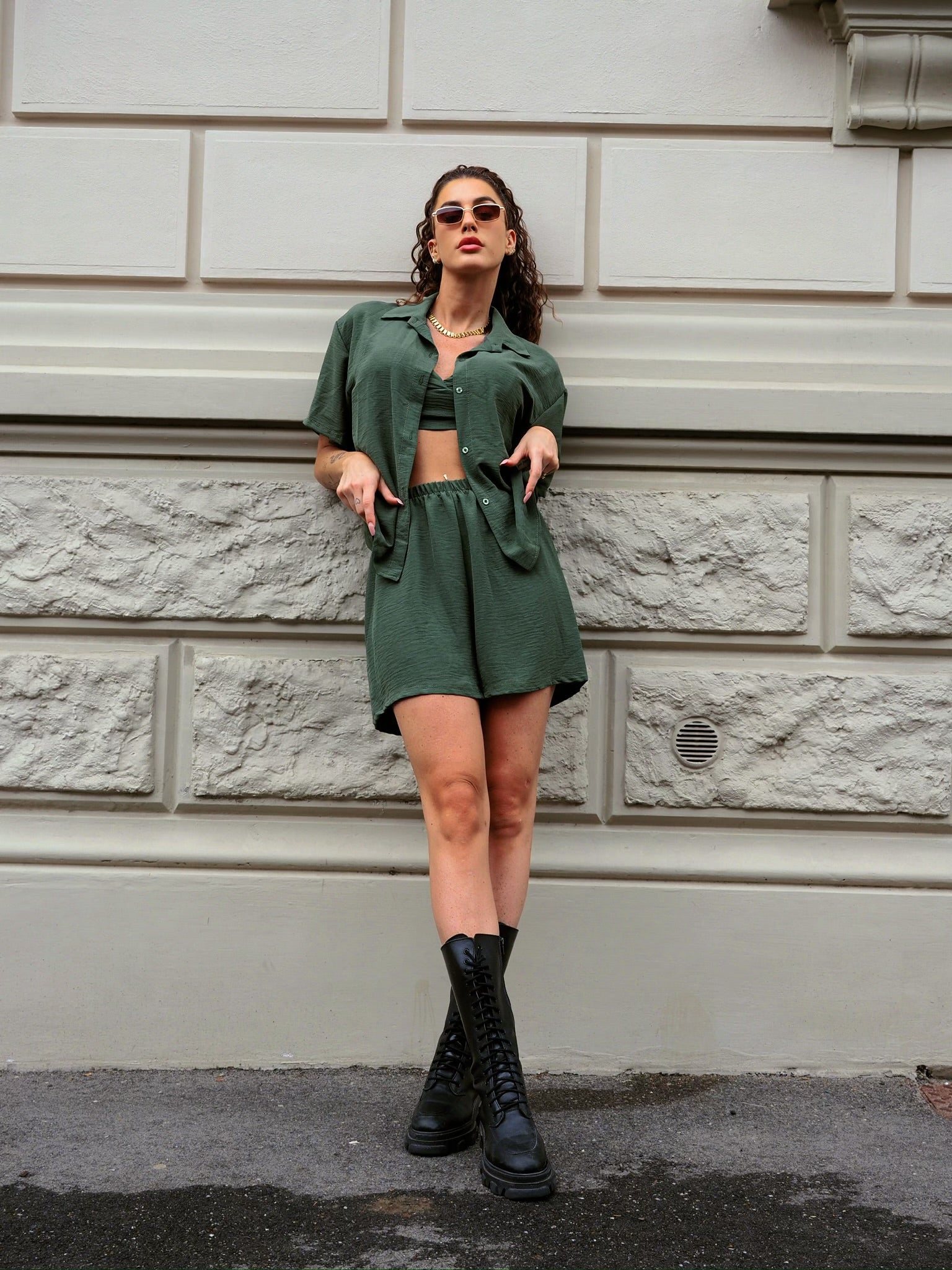 Completo tre pezzi verde militare