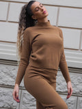 Completo basic maglia e pantalone Camel