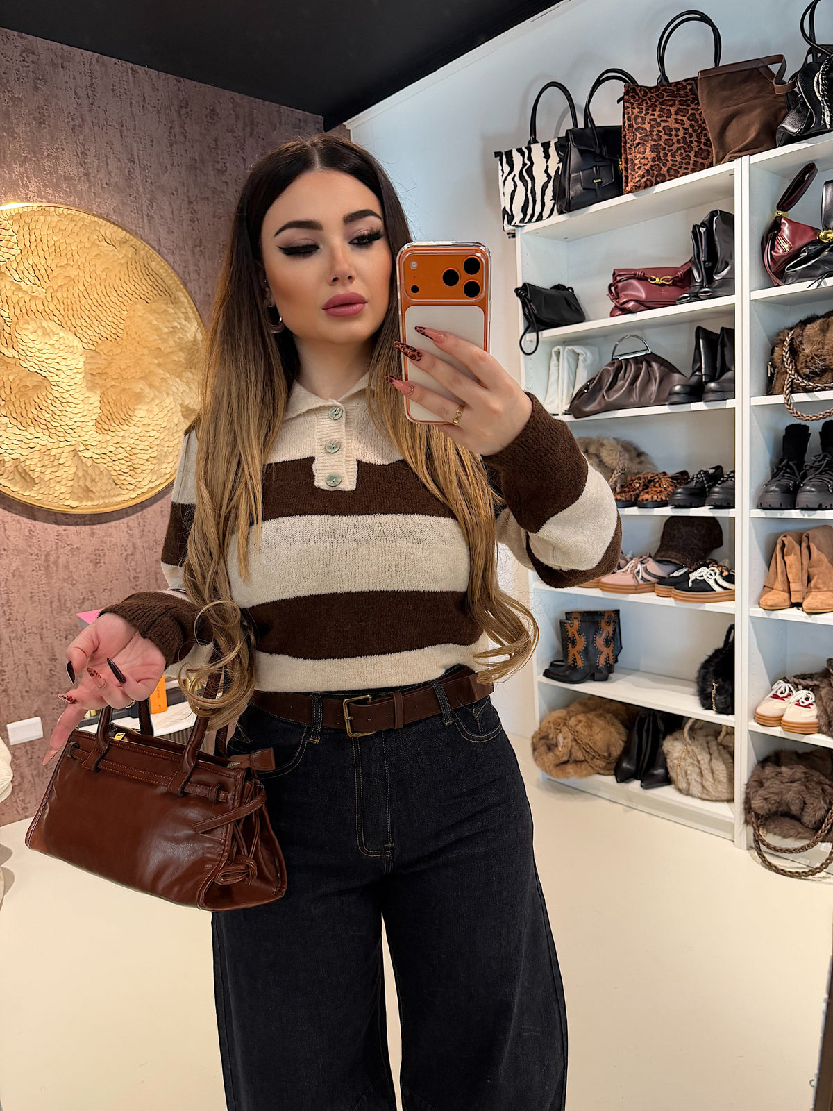 Maglioncino a righe con colletto