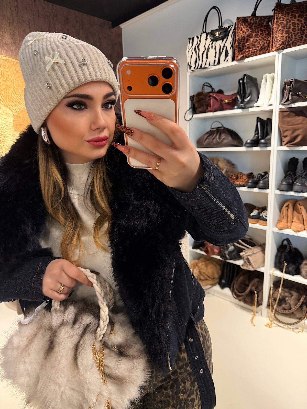 Cappelli sciarpe e guanti