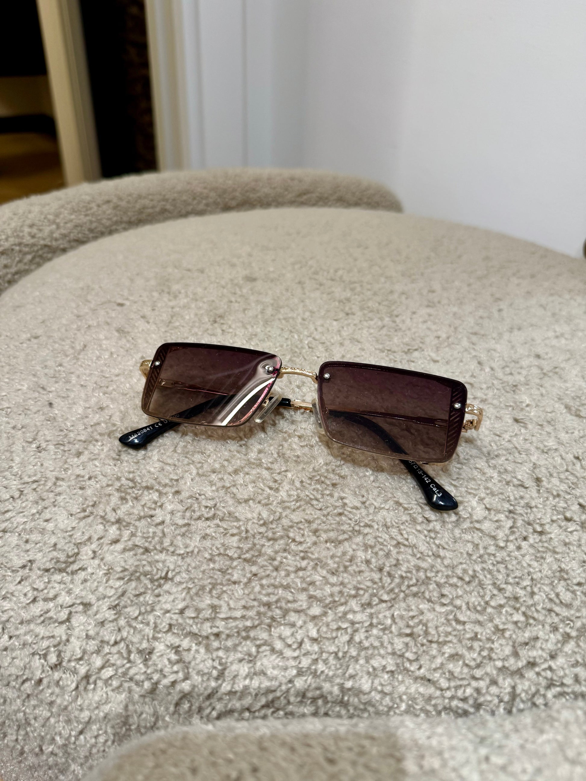 Occhiale slim squadrato brown stecche oro