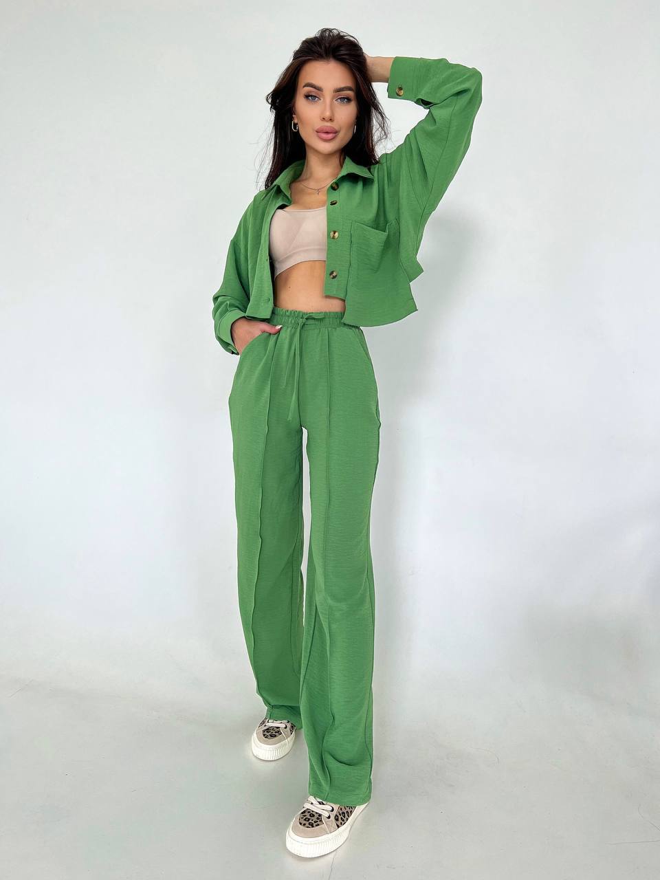 Set due pezzi camicia e pantalone pistacchio
