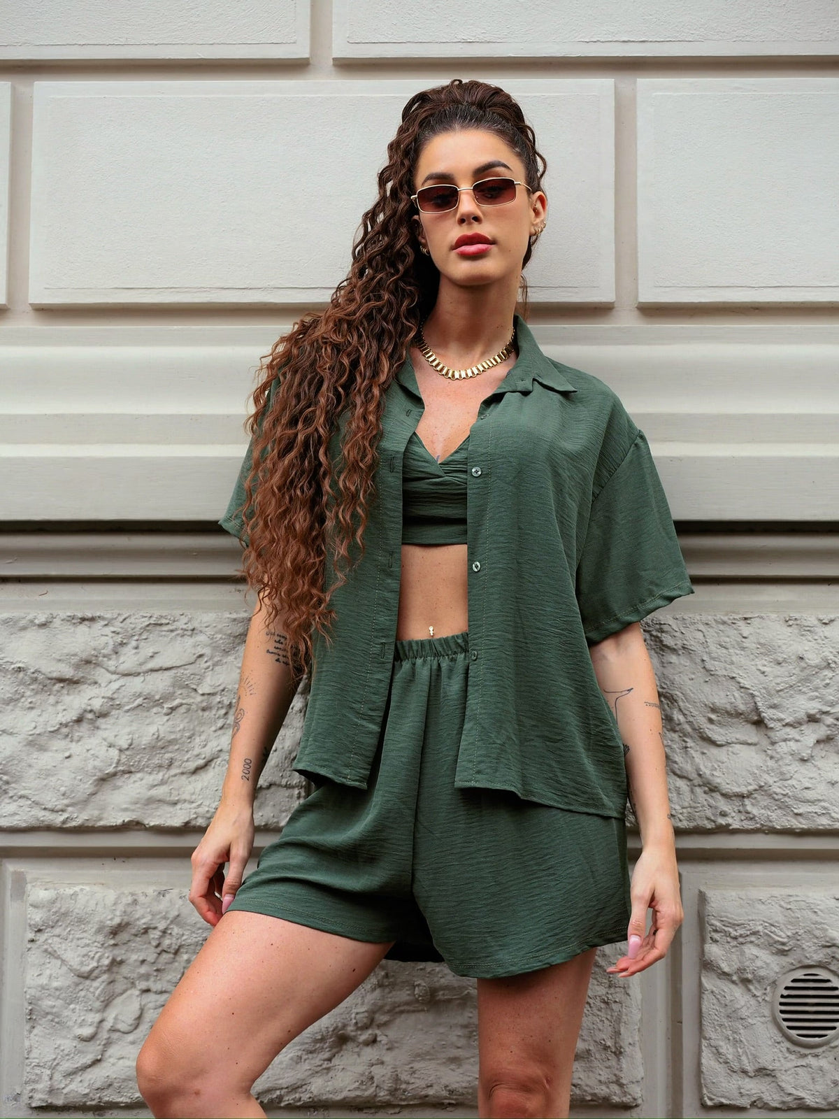 Completo tre pezzi verde militare
