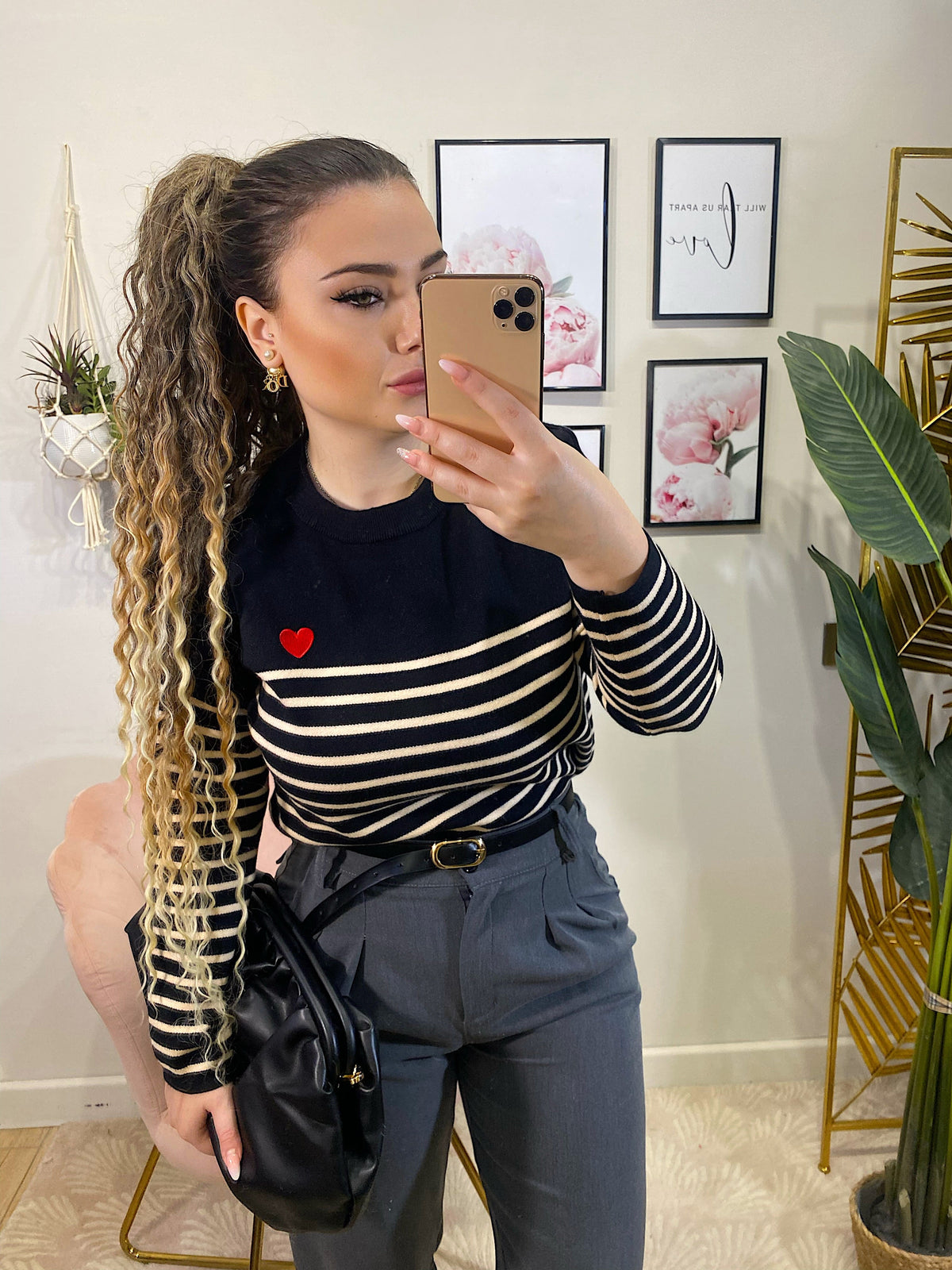 Pantalone grigio con polsino e cintura