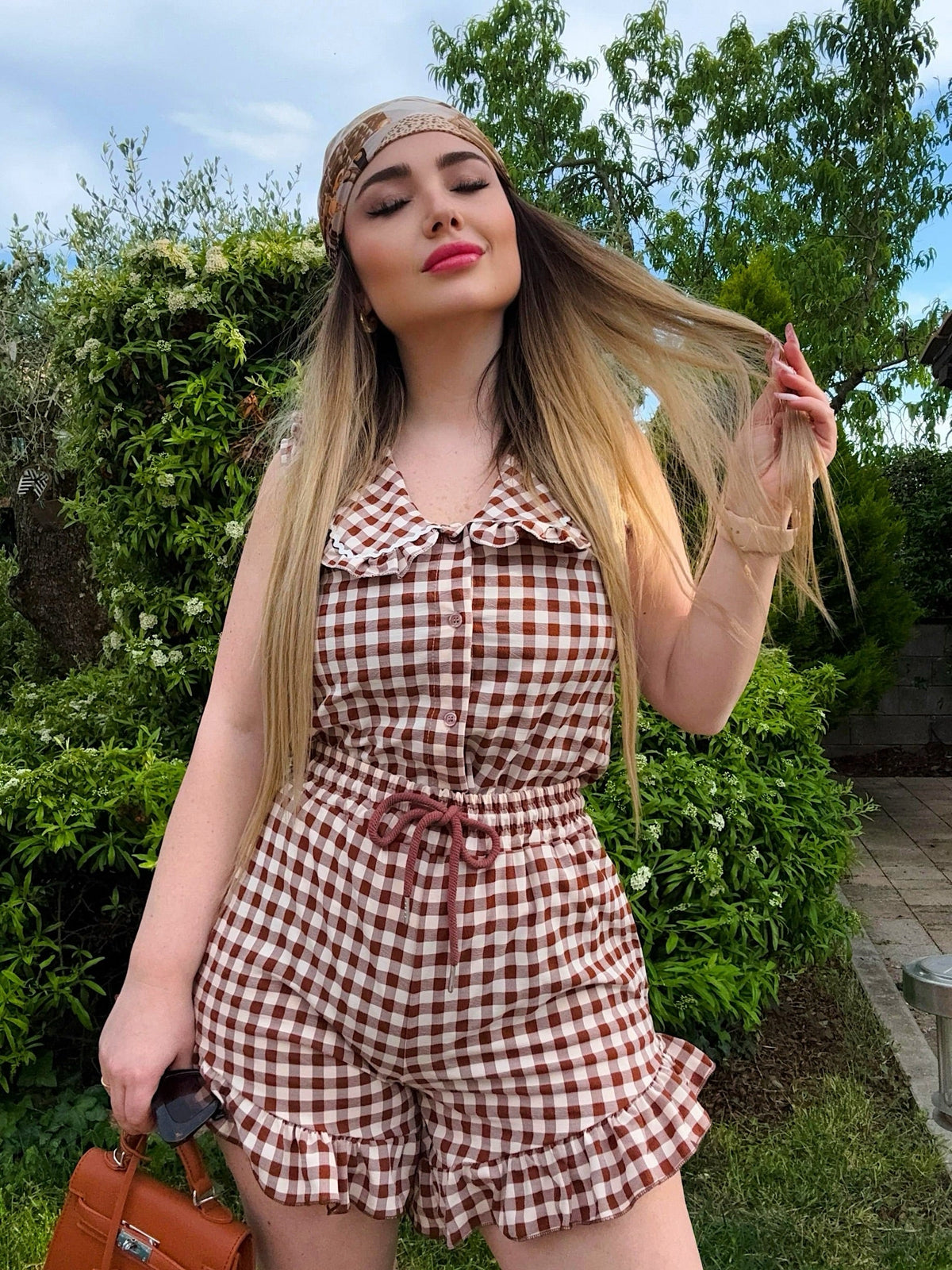 Top a quadri con scollo