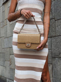Maxi pochette in raffia