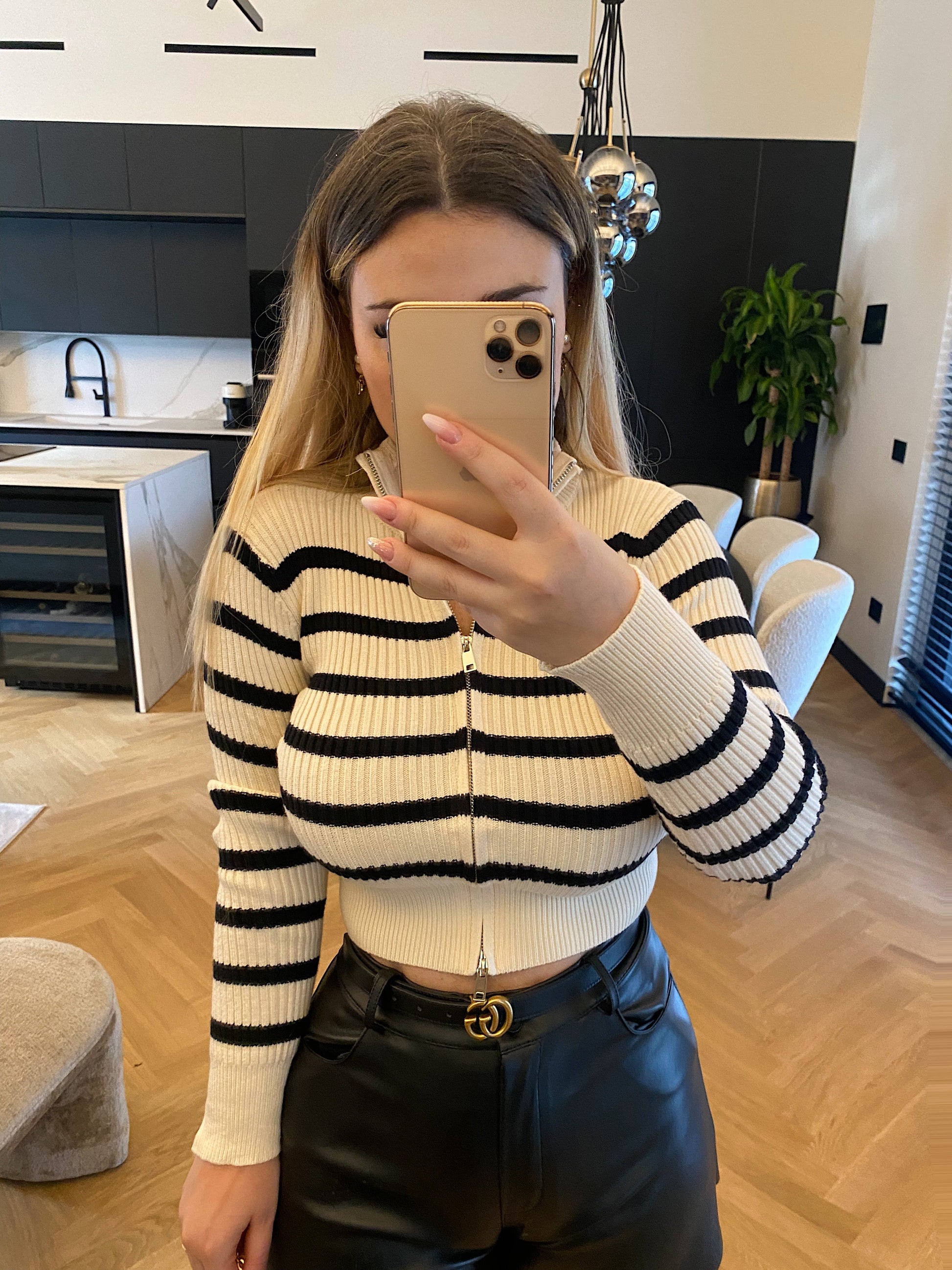 Maglione a righe con zip