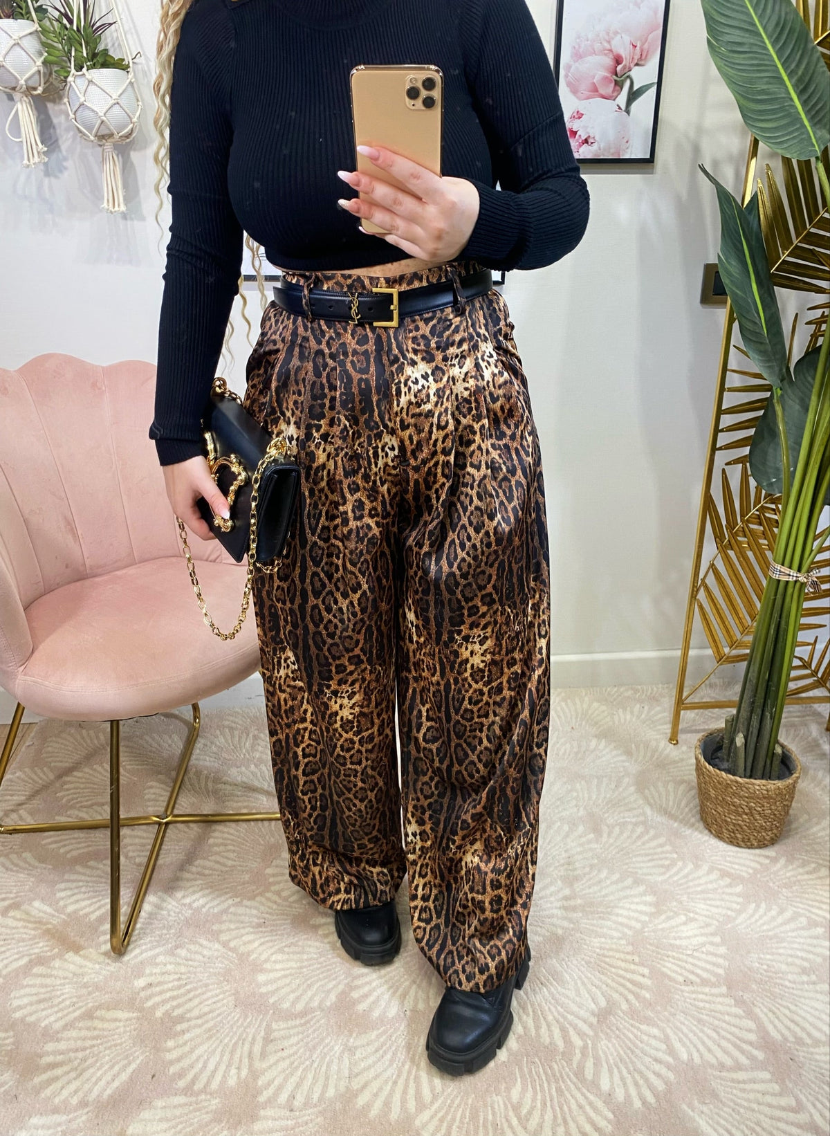 Pantalone in satin animalier