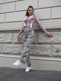 Cargo maxi con tasconi mimetico con rosa
