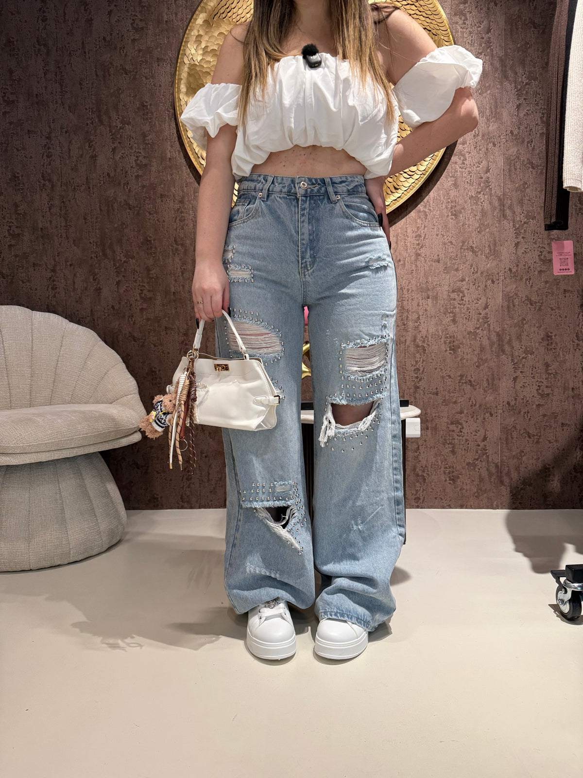 Jeans Wide Leg Strappi e Borchie