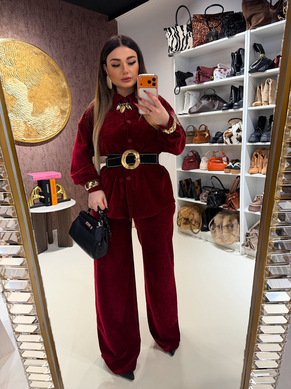 Completo in ciniglia camicia e pantalone