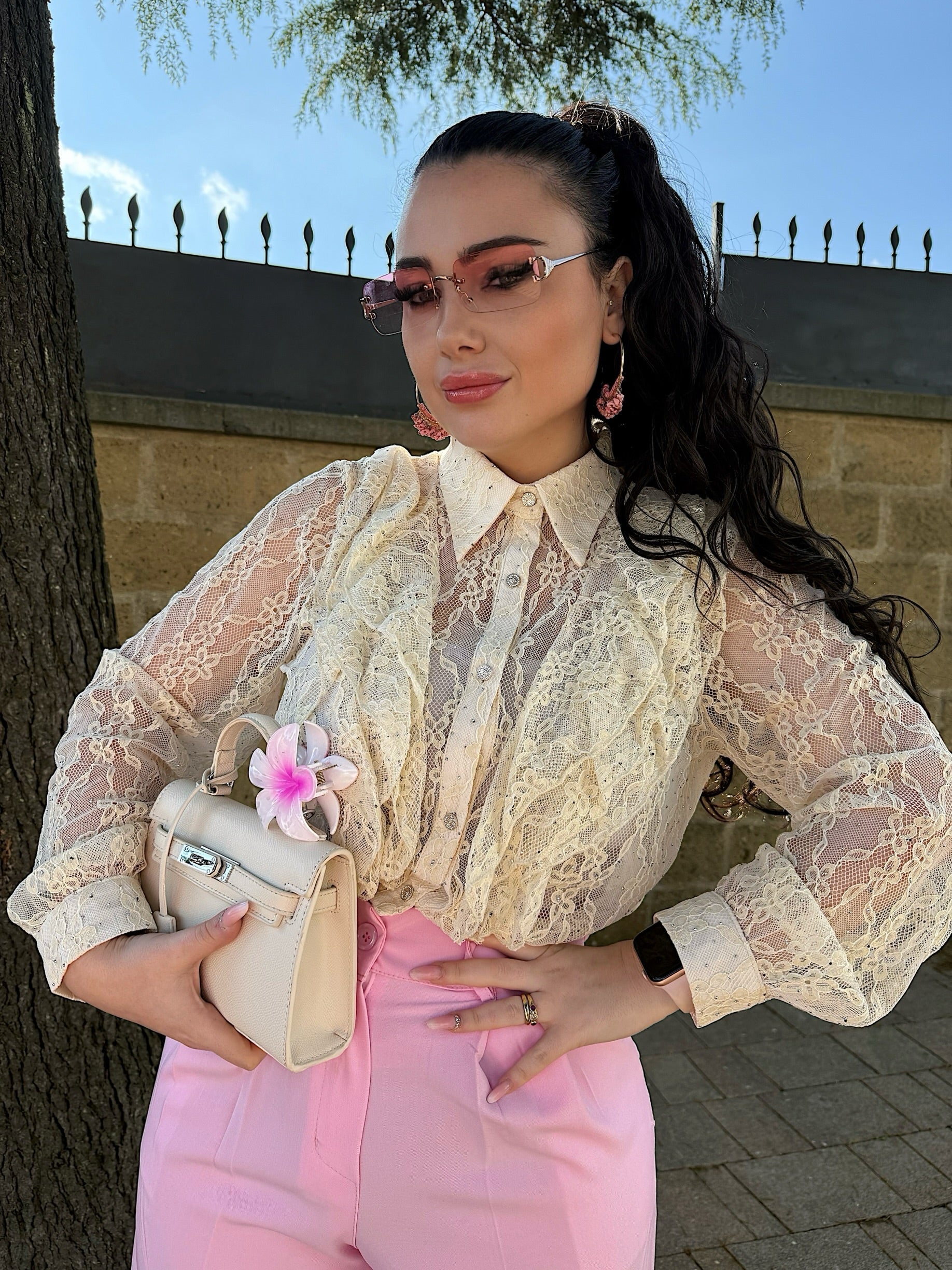 Camicia in pizzo con strass