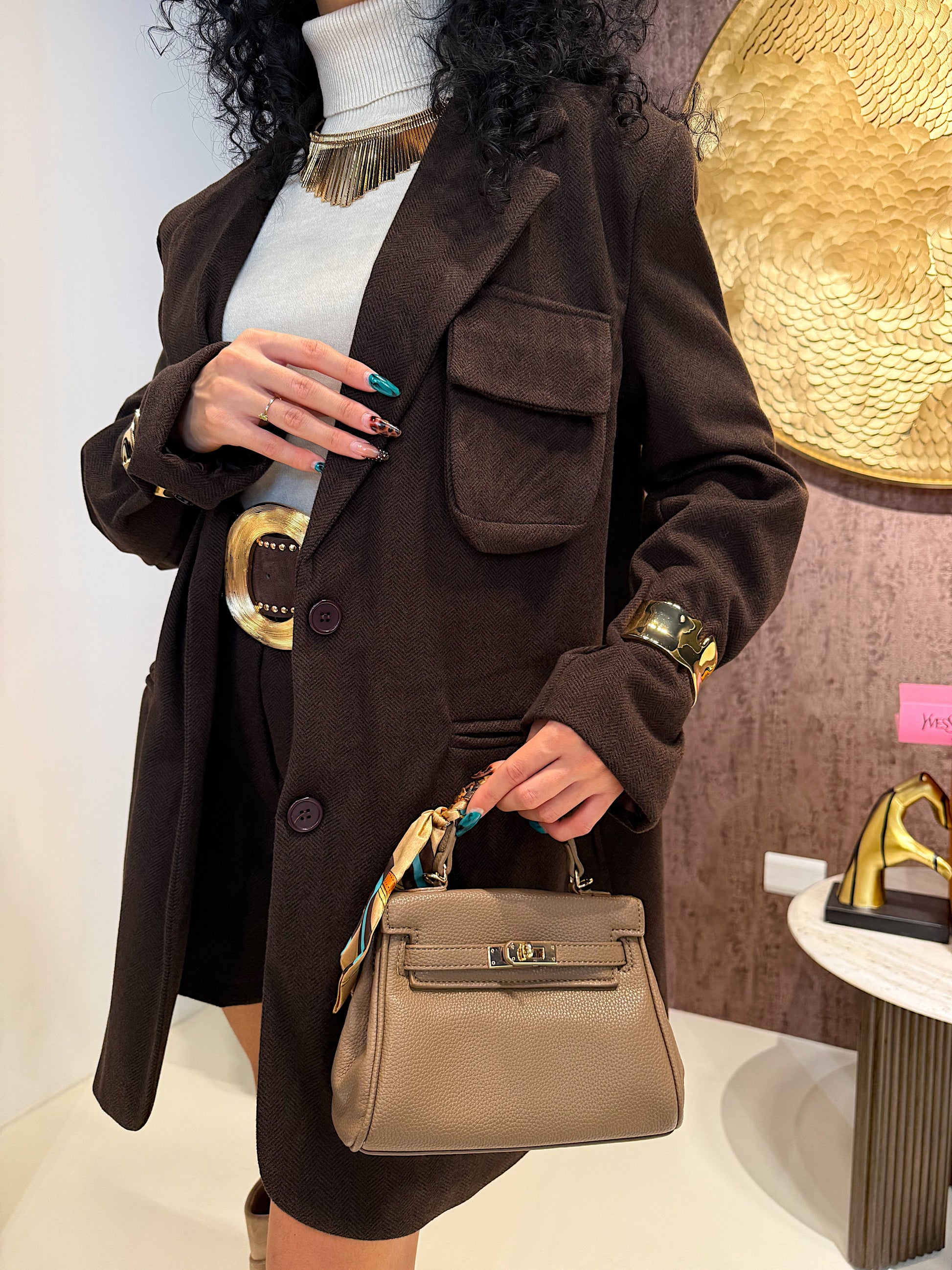 Completo choco short e giacca con tasche