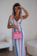 Abito con sfumature rosa celeste